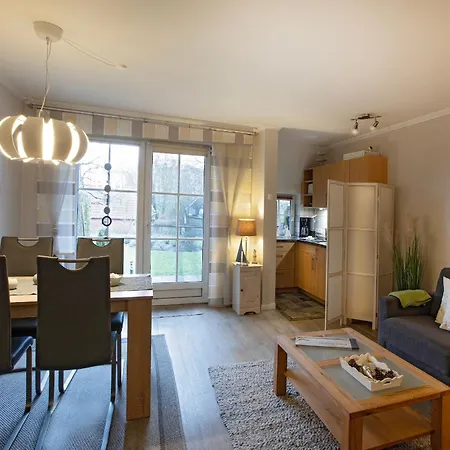 Hus Op De Wurth Austernfischer * Büsumer Deichhausen